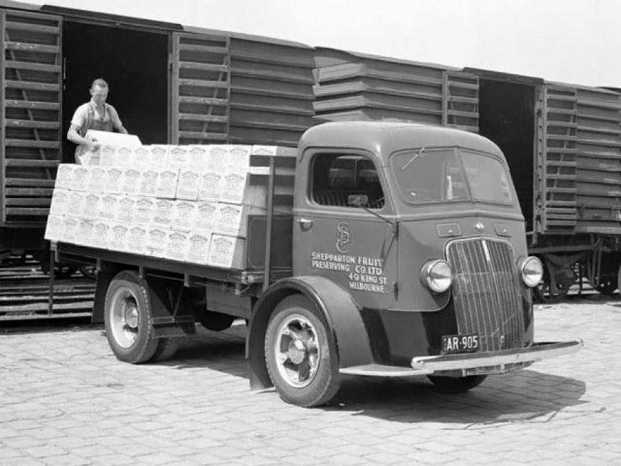  International D-300 1937 года  (фото 1 из 2)